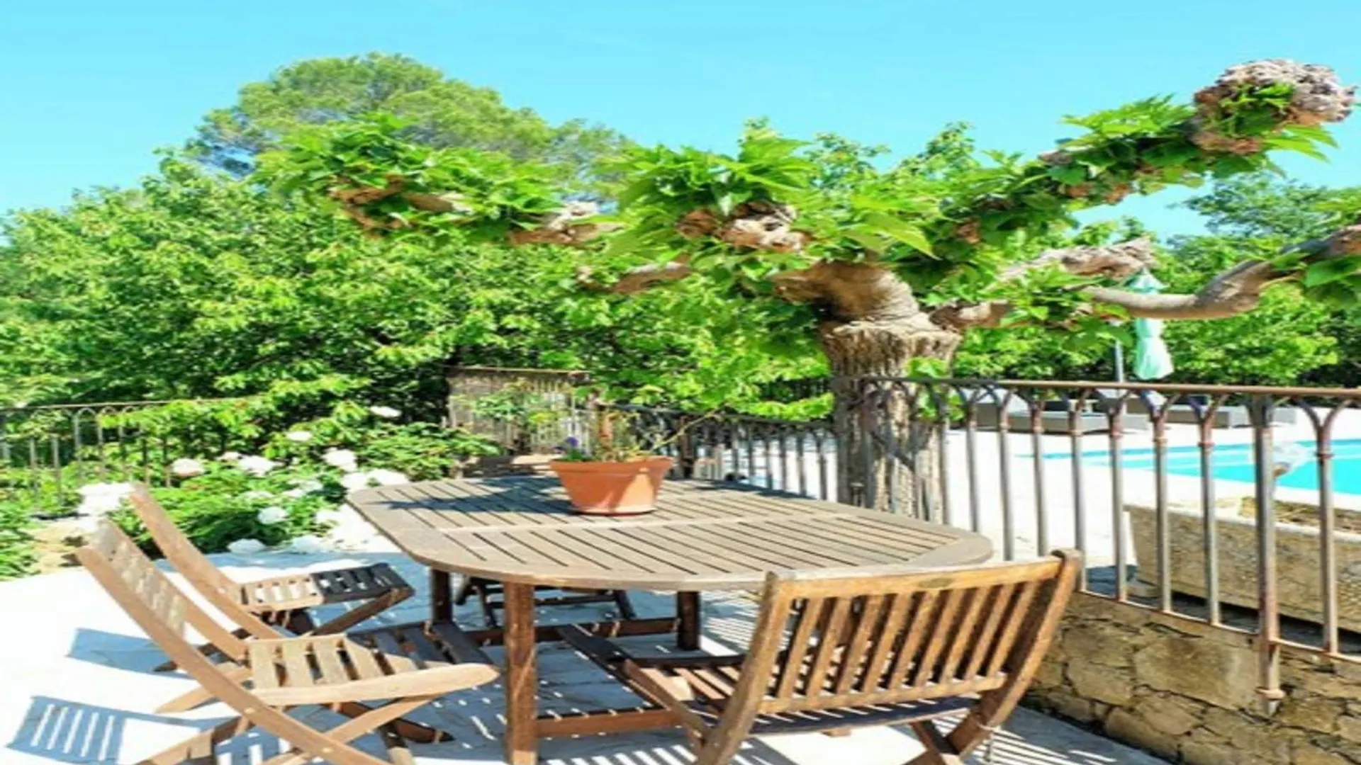 빌라 Beautiful House With Lovely Pool In 칼리앙