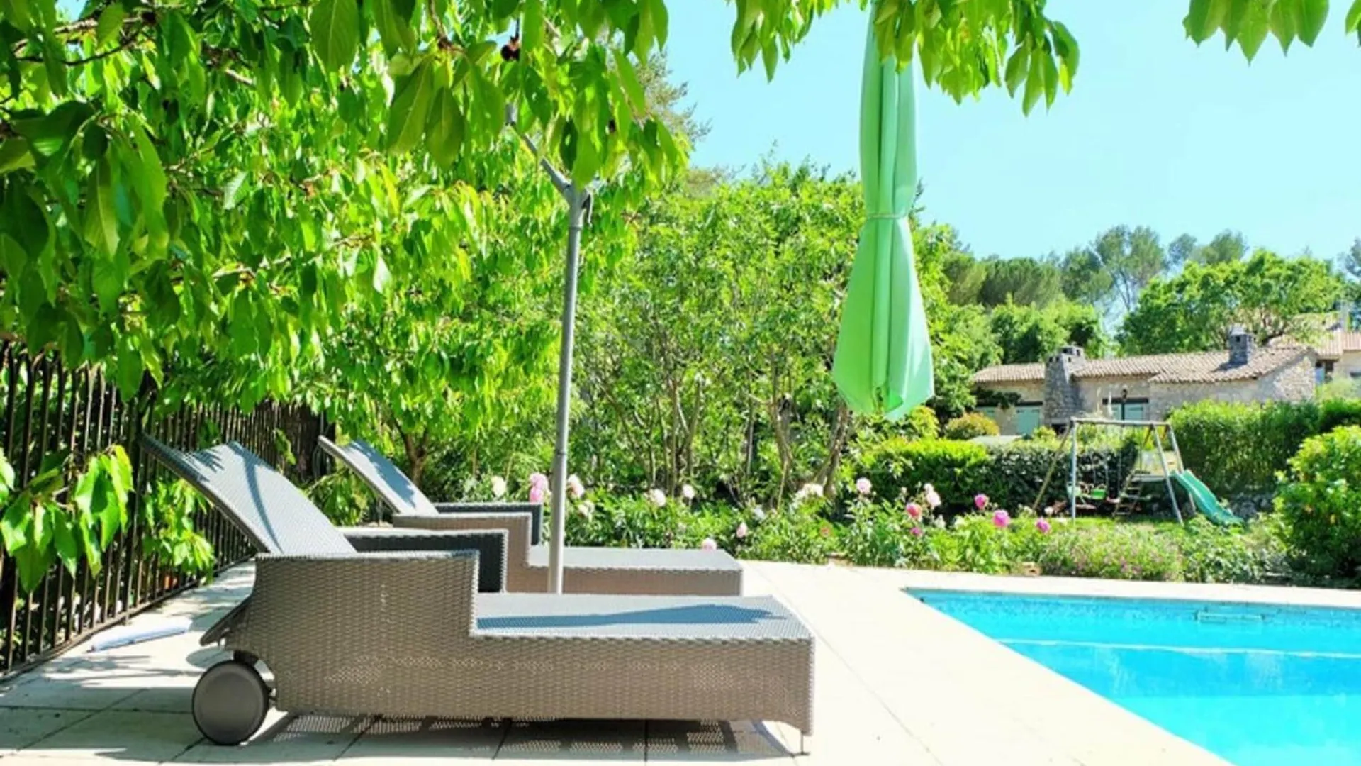 Beautiful House With Lovely Pool In 칼리앙 프랑스